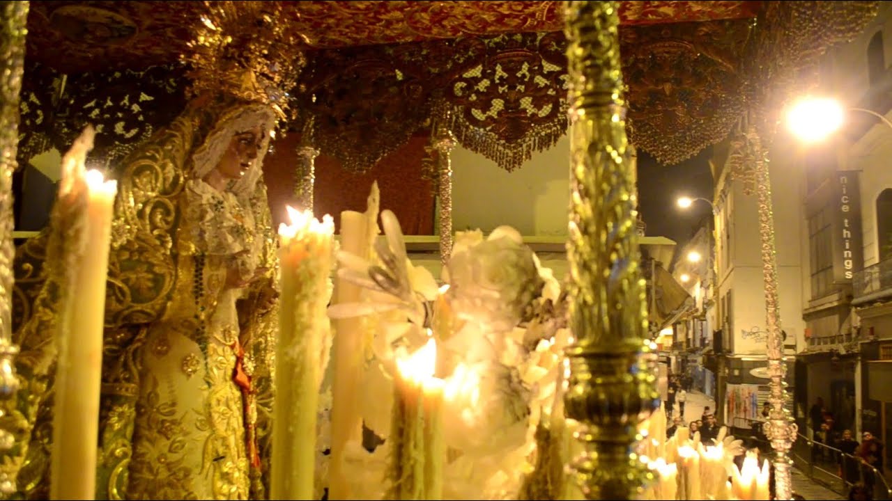 La Macarena por Sierpes con "La Esperanza de Triana" - Semana Santa de Sevilla 2013