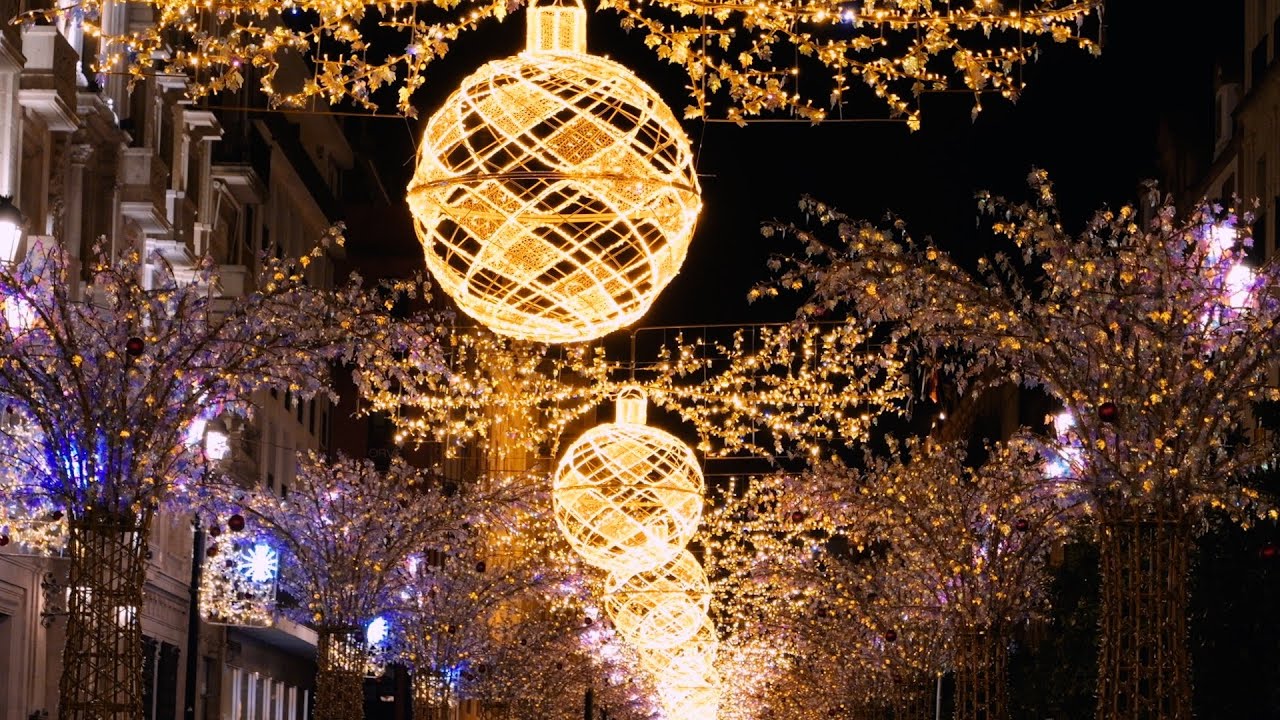 Sevilla brilla esta Navidad con su mayor iluminación: más de 9 millones de luces LED