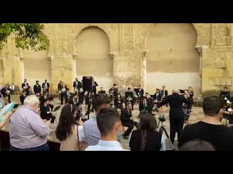 Fragmento del concierto de la Banda de la Esperanza en el Patio de los Naranjos