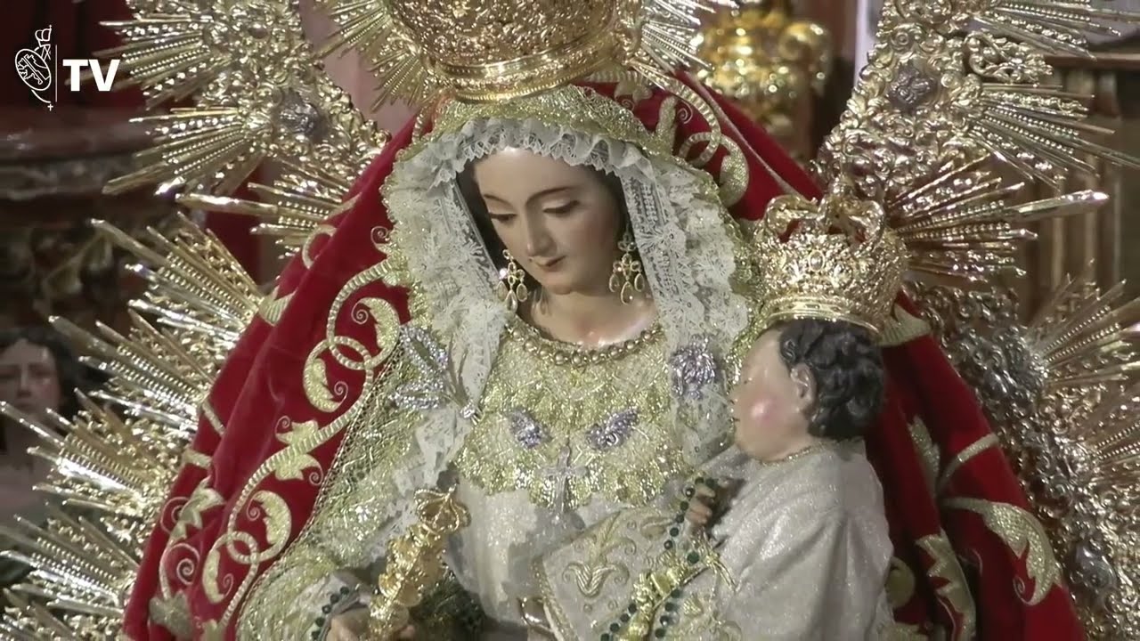 Apertura del besamanos a Nuestra Señora del Santo Rosario - Hermandad de la Macarena