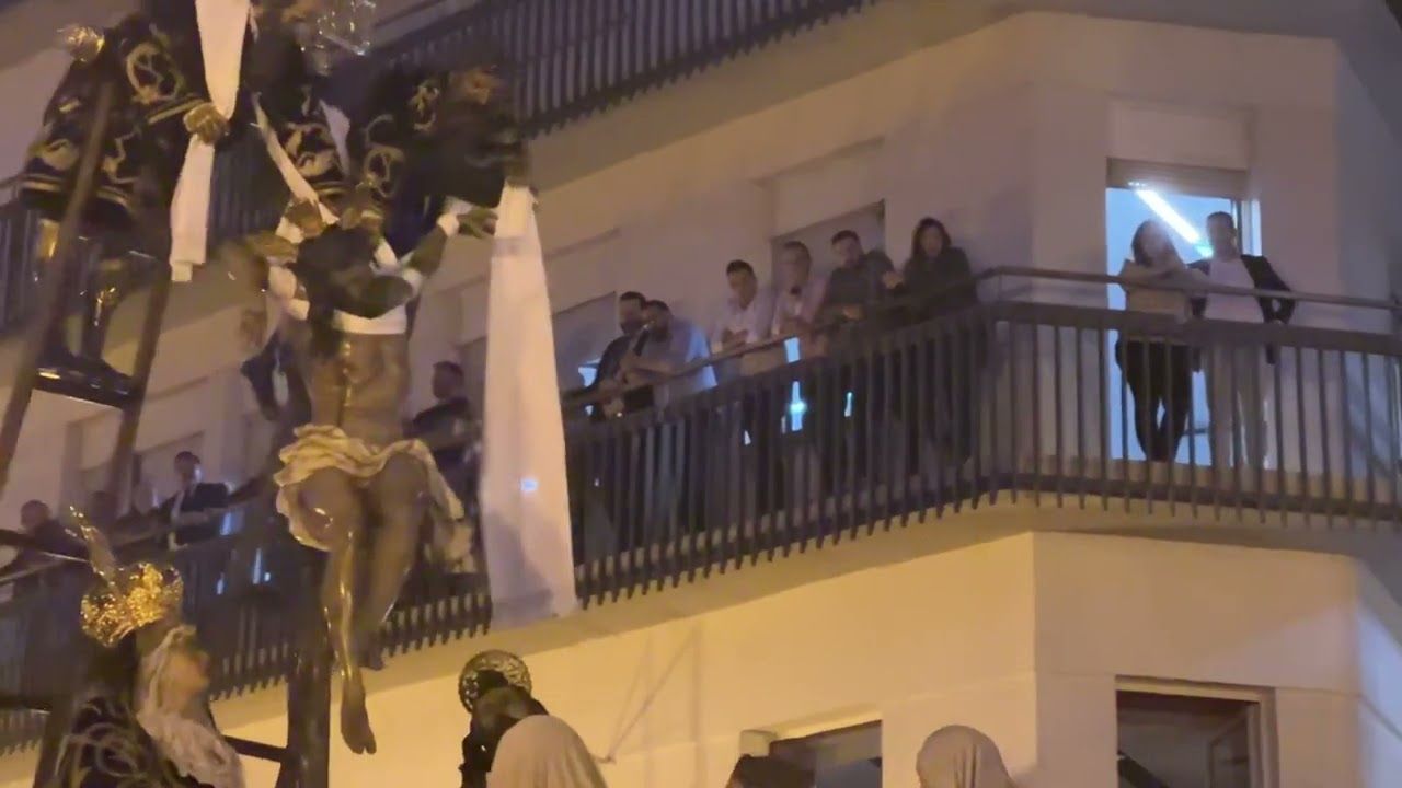 La Quinta Angustia en campana con música 118 años después. Suena la marcha Quinta Angustia.