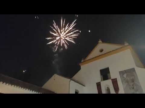 Fuegos artificiales en honor de la Paz y Esperanza de Córdoba 🎥 Anaís Real