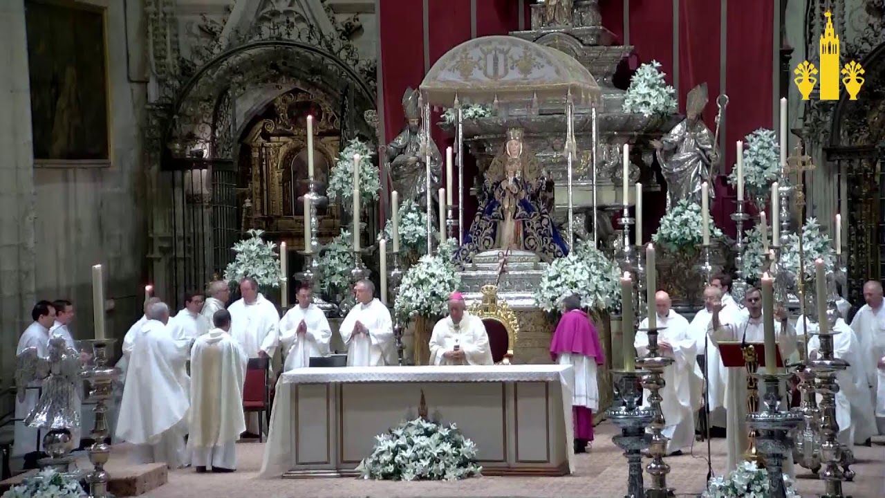 Novena a nuestra Señora De Los Reyes. Preside D. José Ángel Saiz Meneses Arzobispo De Sevilla.