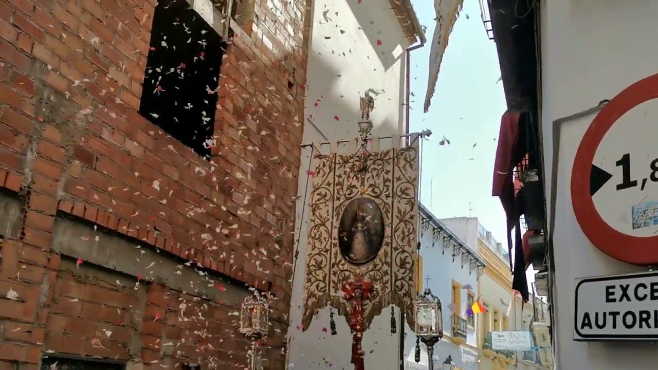 Petalada al Simpecado de la Hermandad del Rocío de Córdoba. XXV Aniversario bendición Simpecado.