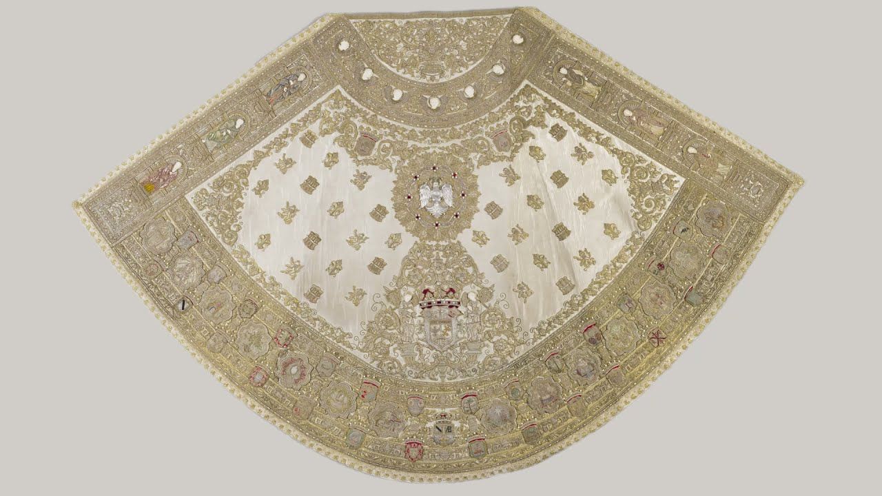 Restauración IAPH Conjunto textil ‘de los Apóstoles’ de la Virgen del Rocío y su toca de sobre-manto