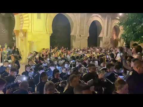 Estreno de La Paz. salida extraordinaria coronación Paz y Esperanza. Banda de la Salud.