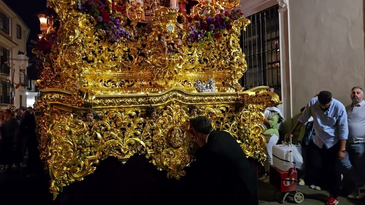 Rafael Giraldo llama al misterio de la Redención en el Vía Crucis Magno de Córdoba