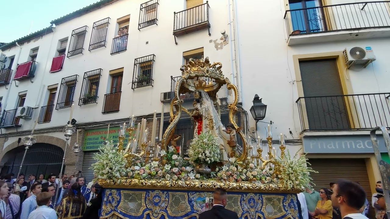 La Virgen del Socorro en San Pedro. la Banda de la Estrella interpreta Coronación de la Macarena.