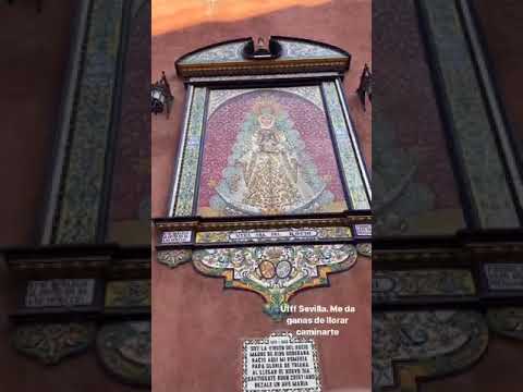 Camilo le canta a la Virgen del Rocío en Triana