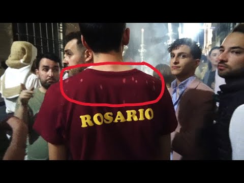 ARROJAN LEJÍA a la Virgen del ROSARIO C/LLANA JAÉN 2022