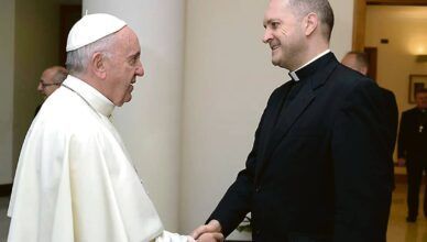 José Jaime Brosel con el Papa Francisco. Foto: Archidiócesis de Valencia