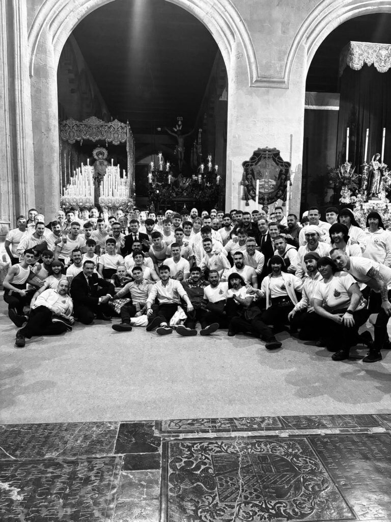 Manuel Orozco con sus cuadrillas