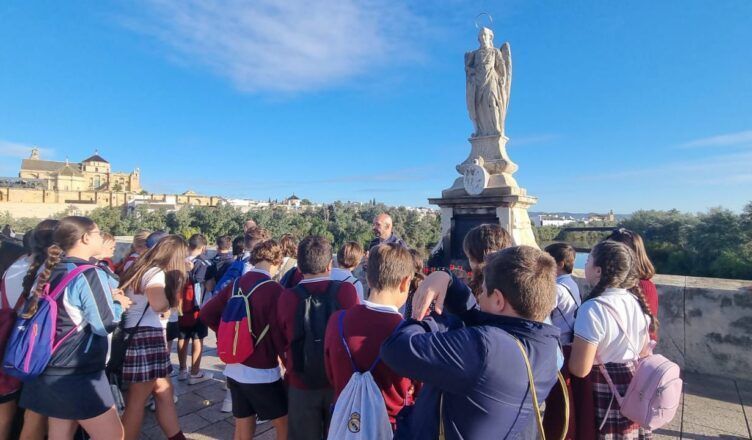 La Fundación Diocesana de Enseñanza Santos Mártires de Córdoba se prepara con entusiasmo para conmemorar, un año más, la festividad de sus titulares, los Santos Mártires de Córdoba.
