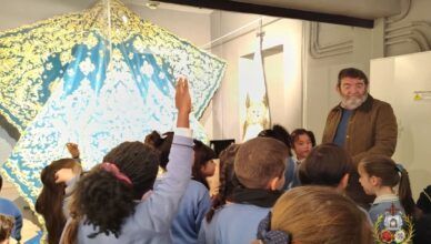 Visita de alumnos del colegio La Milagrosa a la Hermandad de la Santa Faz