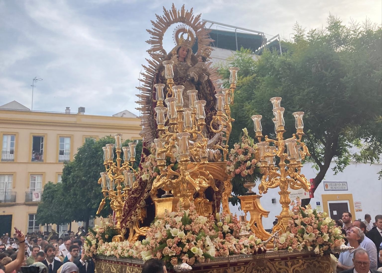 La crónica | Los gozos alegres de San Bartolomé | Gente de Paz | Actualidad